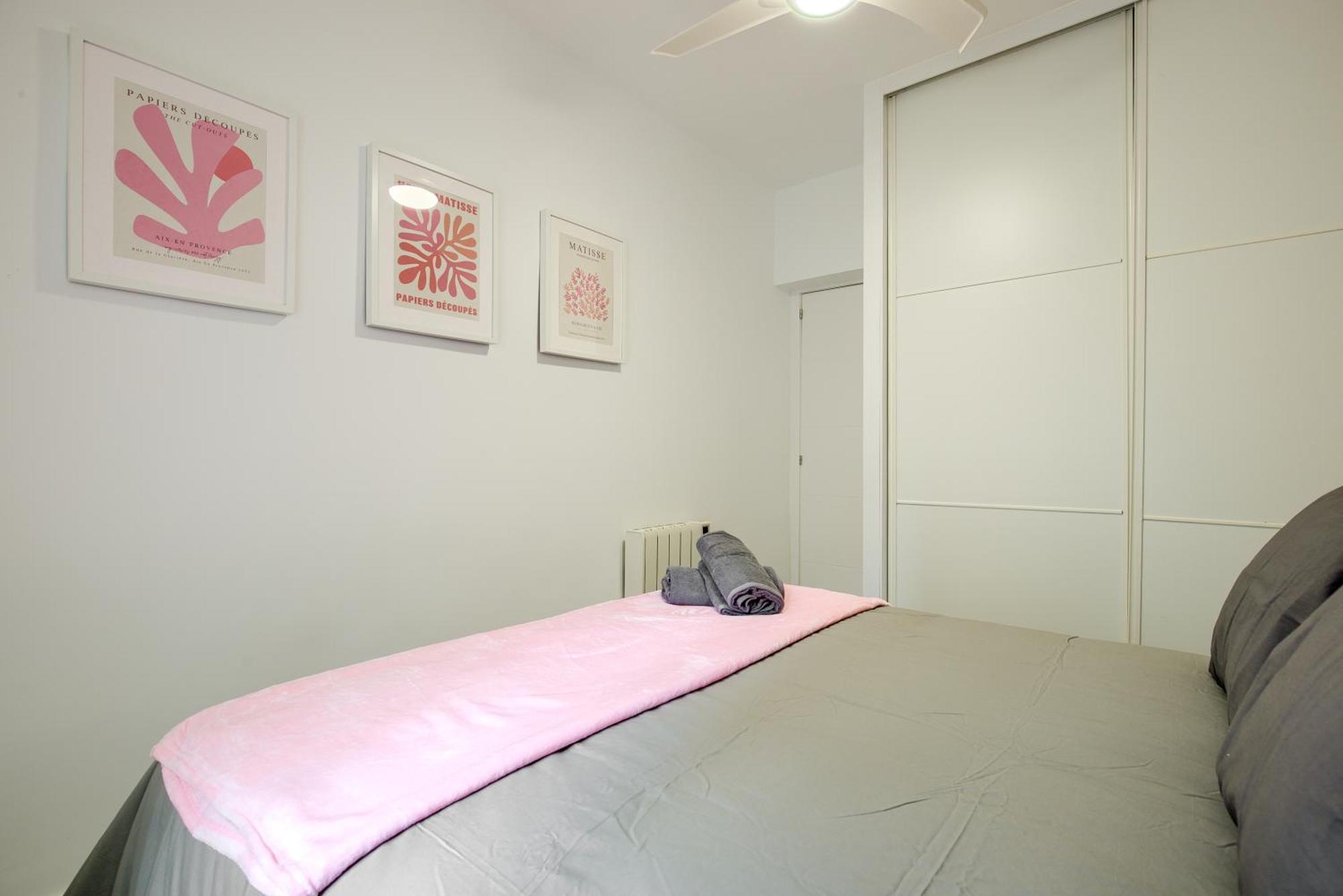 Apartamento San Isidro อัลกาลาเดเอนาเรส ภายนอก รูปภาพ