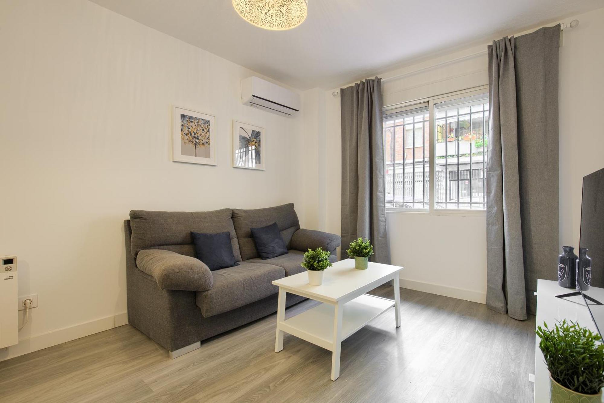 Apartamento San Isidro อัลกาลาเดเอนาเรส ภายนอก รูปภาพ